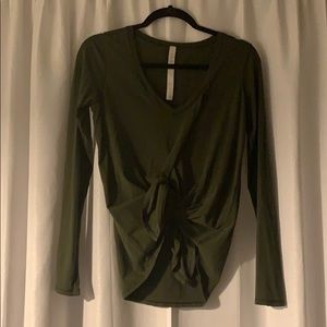 LULULEMON 🍋 tie army green longsleeve! Size 6!